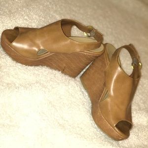Cute tan wedges